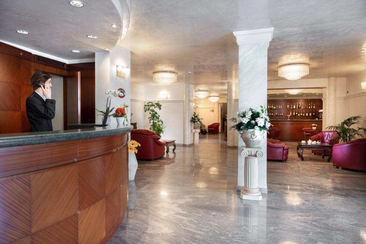 Hotel Gallia Palace Rimini Exterior photo